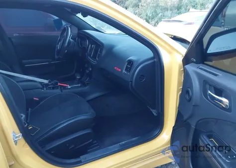 2018 Dodge Charger Srt Hellcat Rwd z USA, uszkodzony, nr VIN 2C3CDXL91JH116927